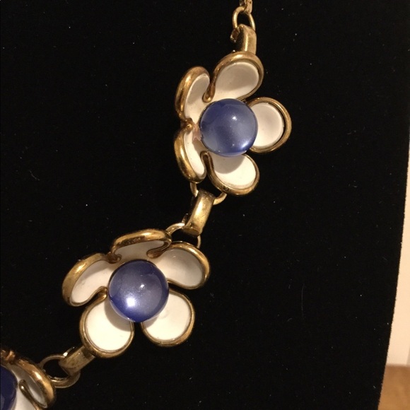 Vintage Blue flower necklace - Picture 2 of 4